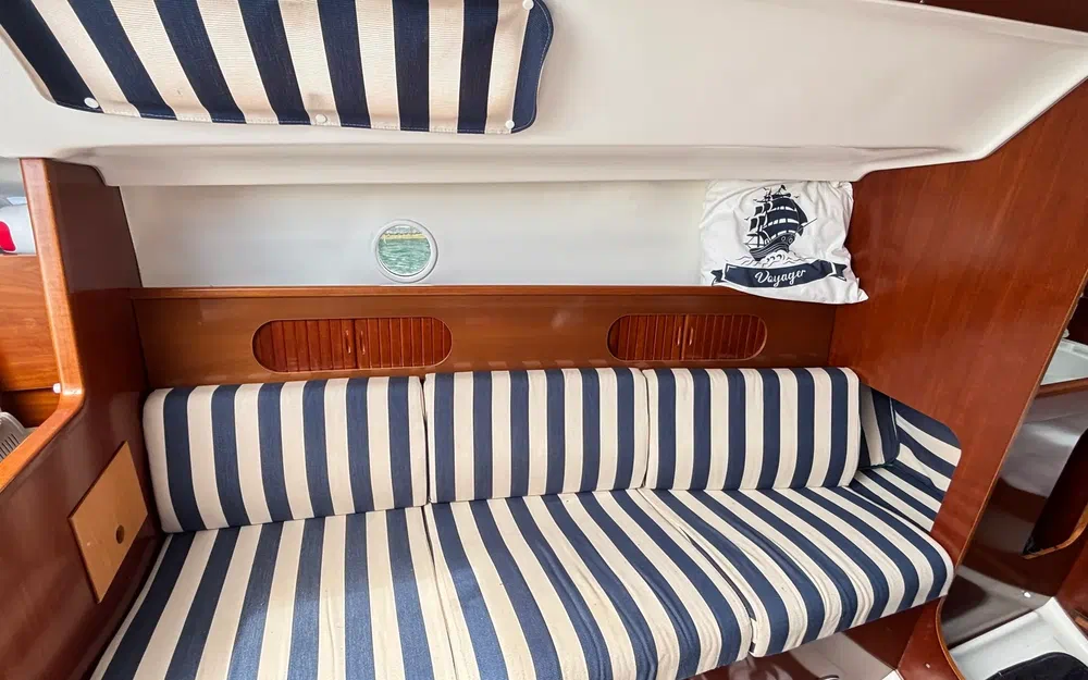 slider 35 Beneteau First 260 Spirit