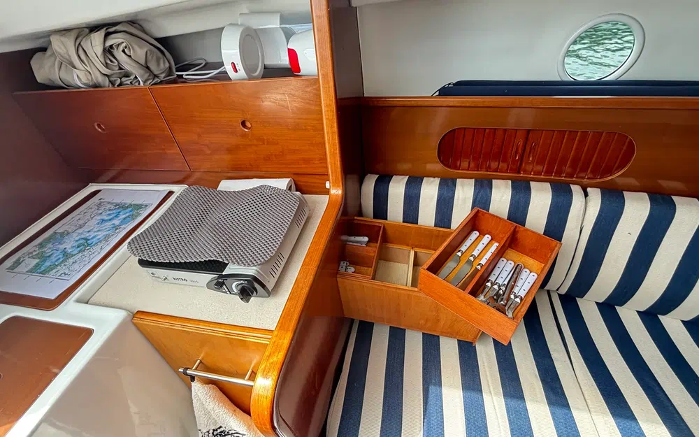 slider 9 Beneteau First 260 Spirit