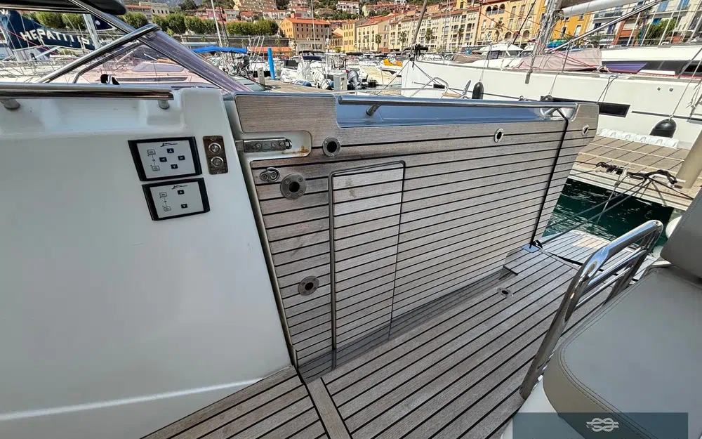 slider 44 Jeanneau DB 43