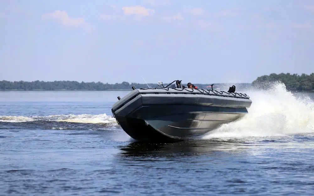slider 14 Iron Boats GALAXY TRIDENT T12