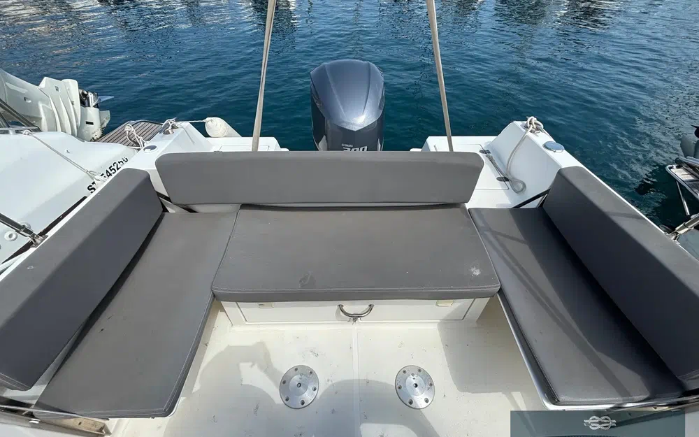 slider 13 Pacific Craft 750 Open