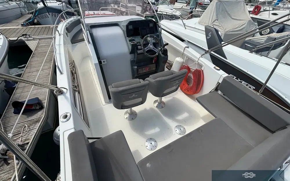 slider 15 Pacific Craft 750 Open