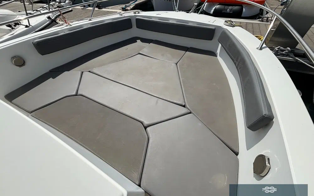 slider 3 Pacific Craft 750 Open