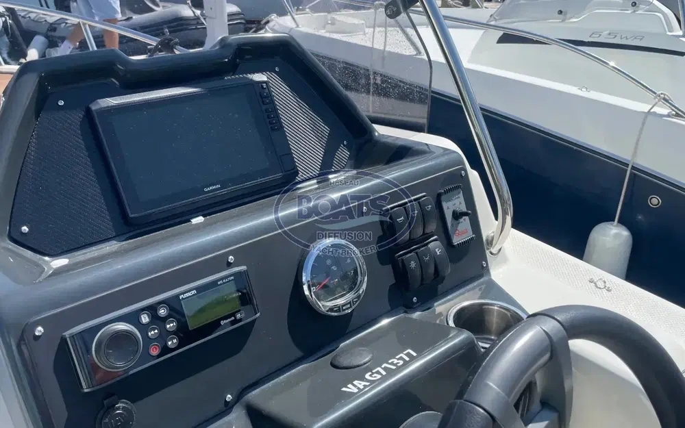 slider 6 Quicksilver Activ 755 Open
