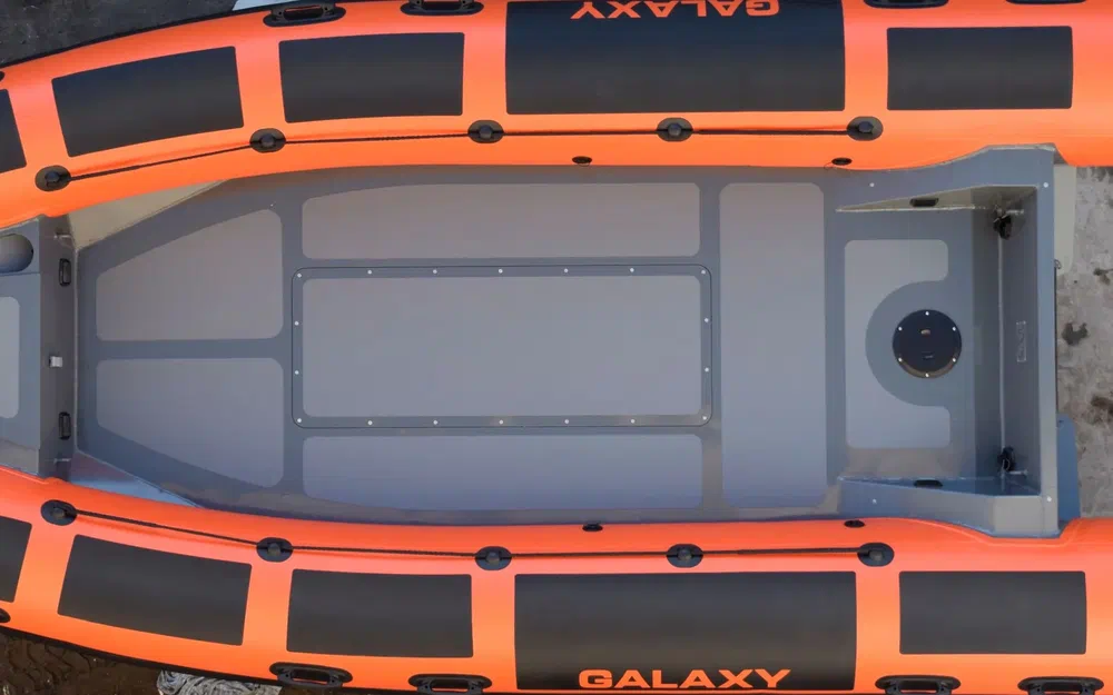 slider 8 Iron Boats GALAXY PILOT P4.5