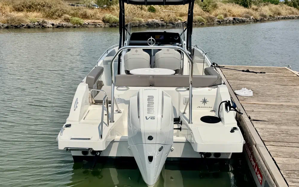 slider 3 Jeanneau CAP CAMARAT 7.5 CC SERIE 3