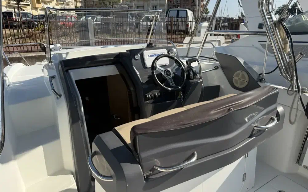 slider 8 Beneteau Flyer 7.7 SUNdeck