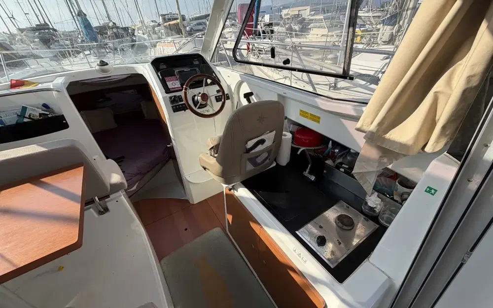 slider 18 Jeanneau Merry Fisher 755