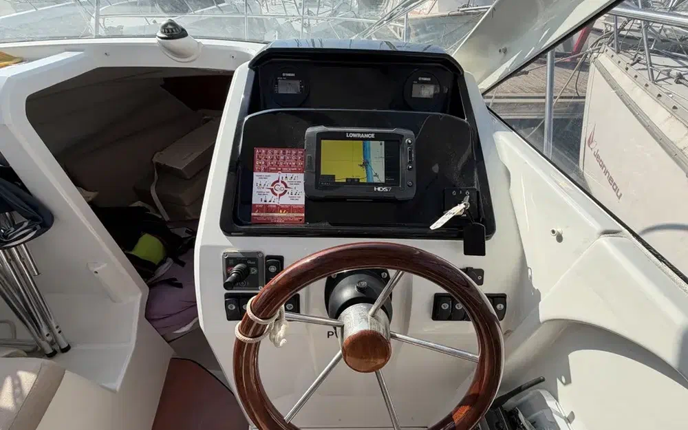slider 24 Jeanneau Merry Fisher 755