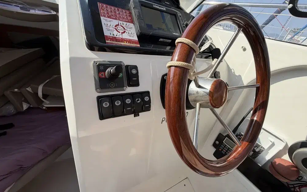 slider 25 Jeanneau Merry Fisher 755