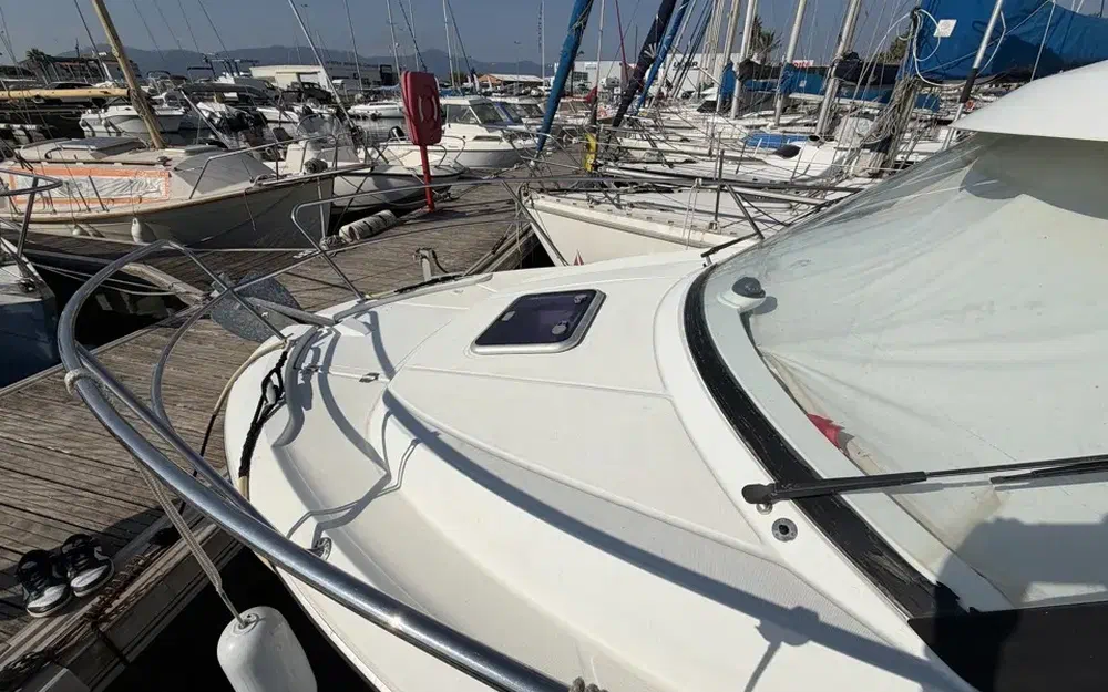 slider 3 Jeanneau Merry Fisher 755