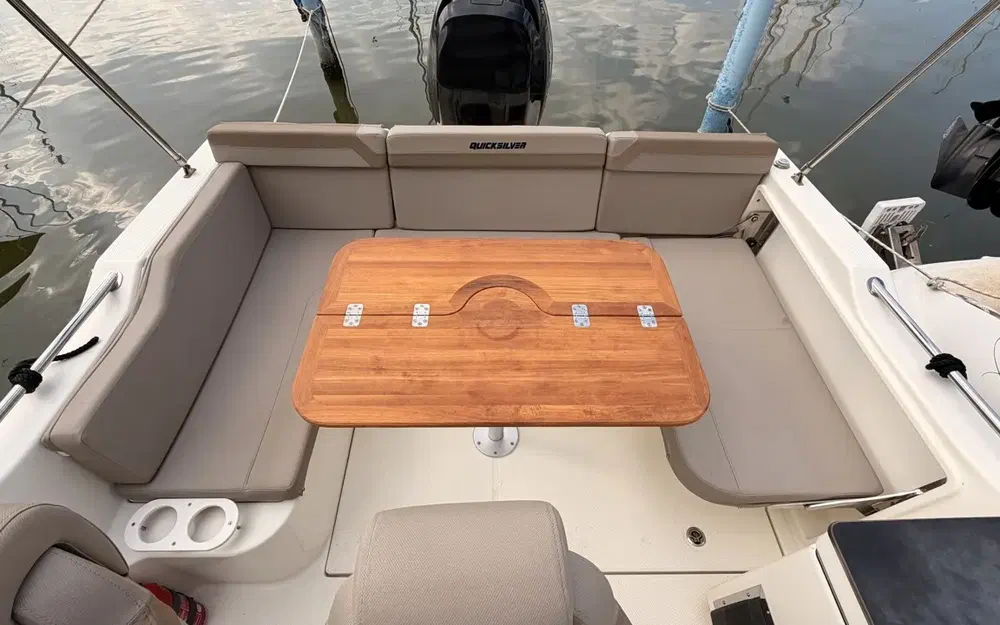 slider 14 Quicksilver Activ 755 Sundeck