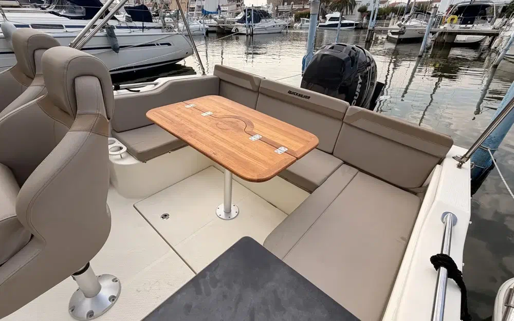slider 15 Quicksilver Activ 755 Sundeck