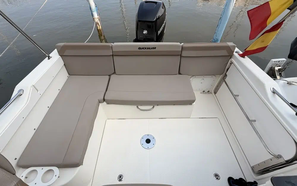 slider 18 Quicksilver Activ 755 Sundeck