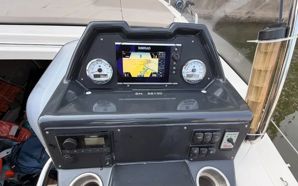 slider 26 Quicksilver Activ 755 Sundeck