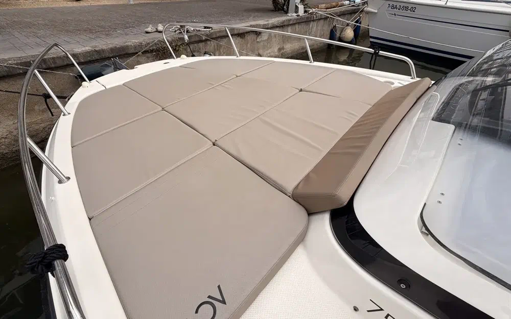 slider 8 Quicksilver Activ 755 Sundeck