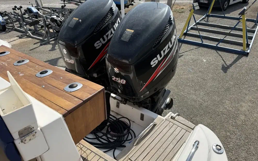 slider 18 Jeanneau Cap Camarat 925 WA