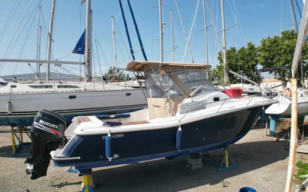 slider 1 Jeanneau Cap Camarat 925 WA