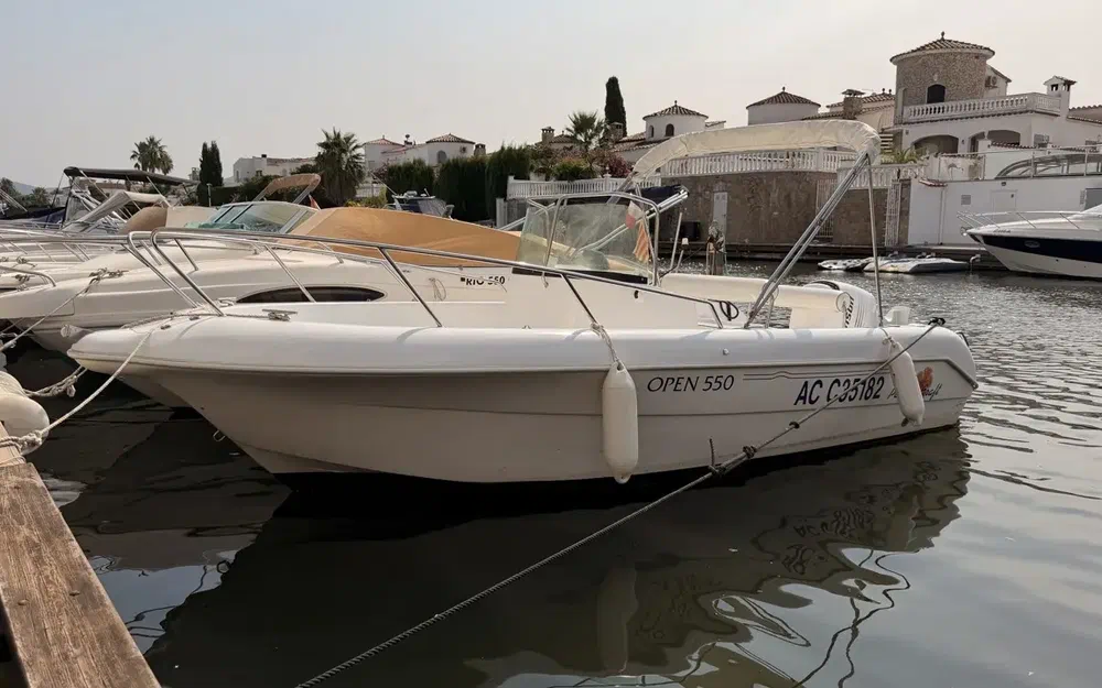 slider 1 Pacific Craft 550 Open