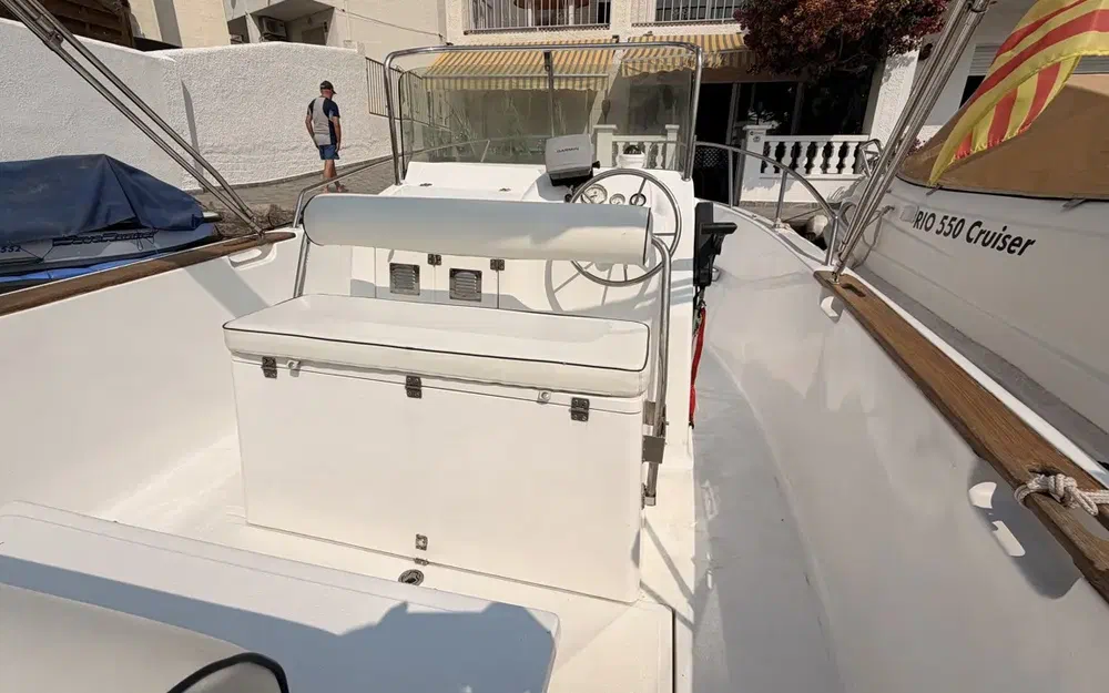 slider 19 Pacific Craft 550 Open