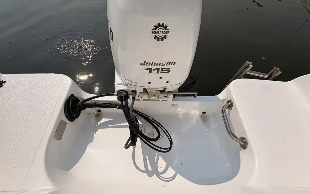 slider 21 Pacific Craft 550 Open