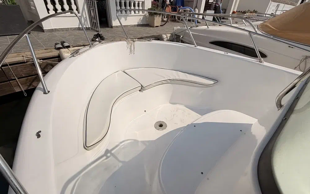 slider 7 Pacific Craft 550 Open