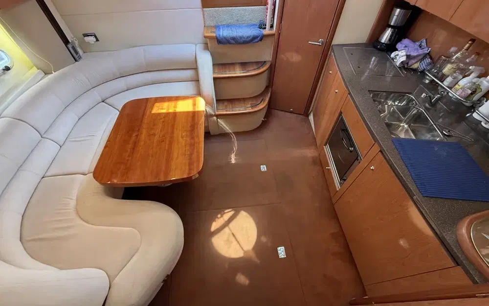 slider 19 Sealine S 38