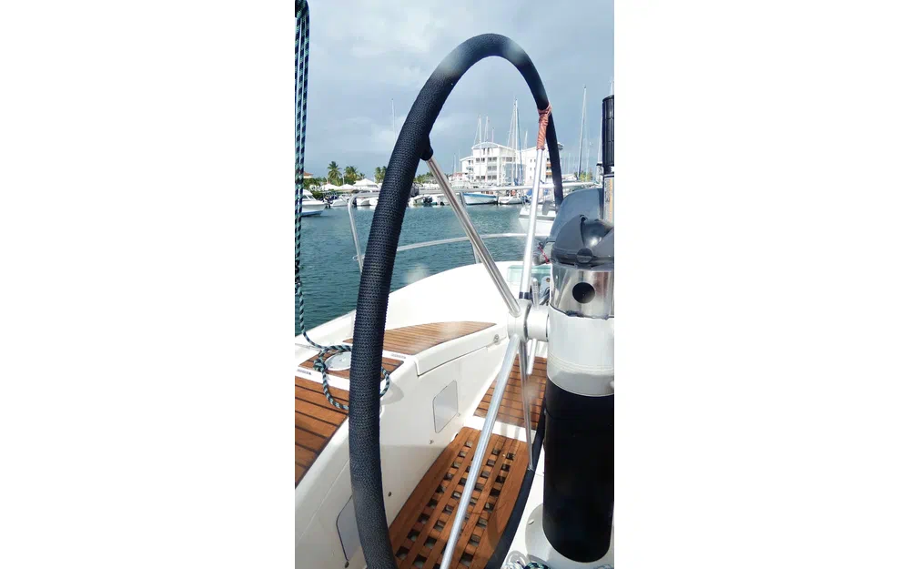 slider 6 Beneteau First 41 S5