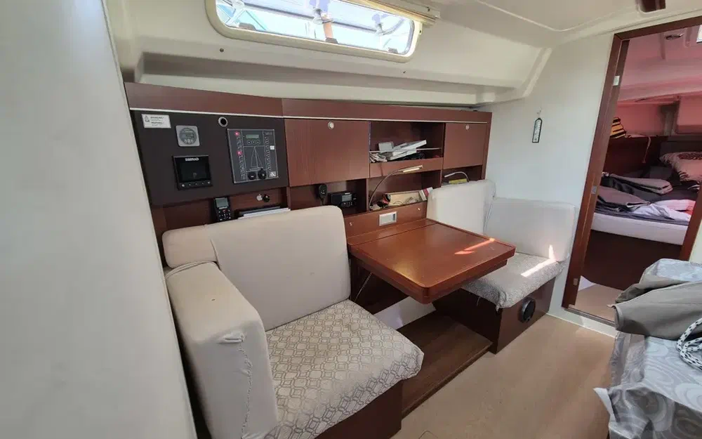 slider 18 Hanse 385