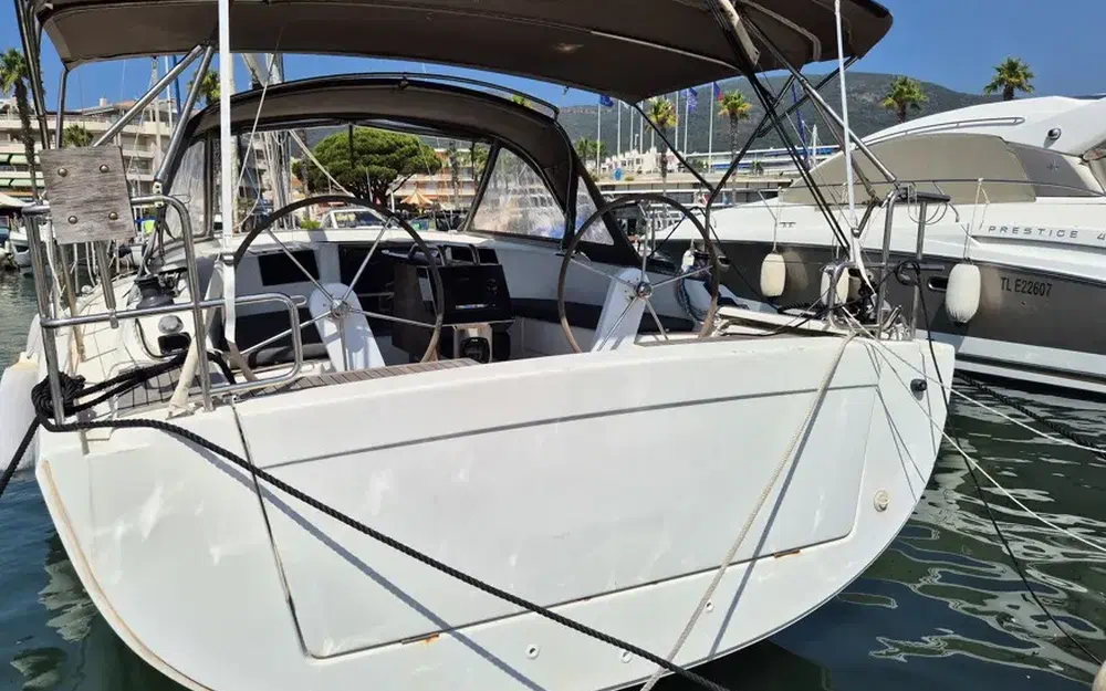 slider 4 Hanse 385