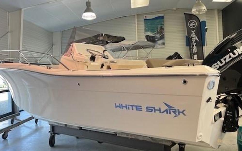 slider 0 White Shark  230 CC Origin