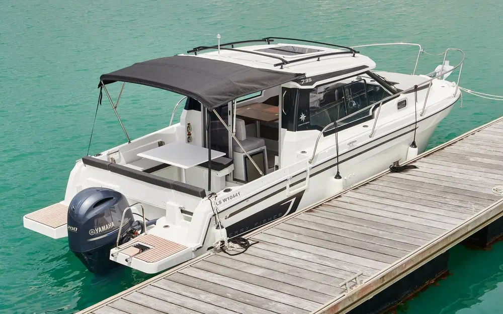 slider 4 Jeanneau Merry Fisher 795 Serie 2