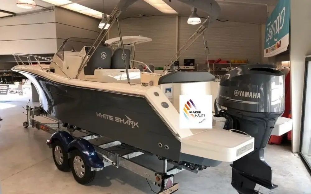 White SharkWhite Shark 240 SC
