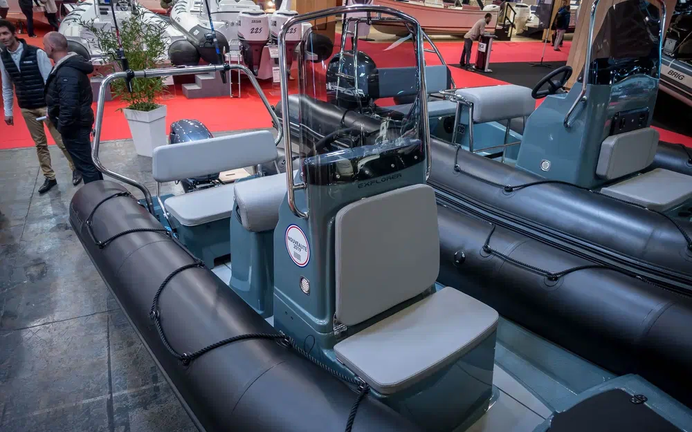 slider 6 Bombard Explorer 550