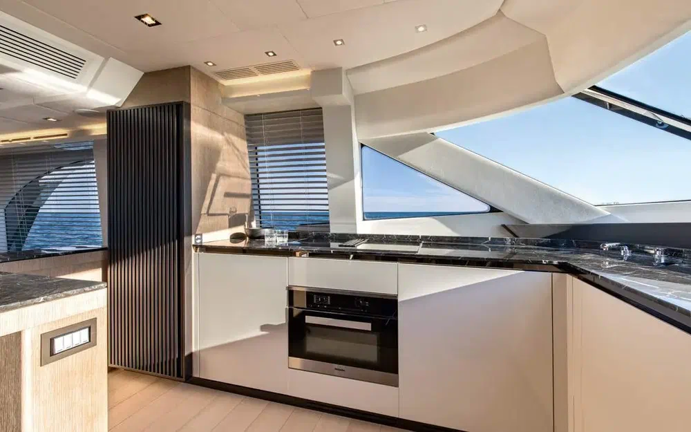 slider 12 Monte Carlo MCY 70