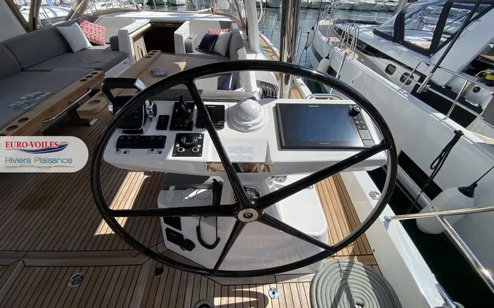 slider 2 Jeanneau 60