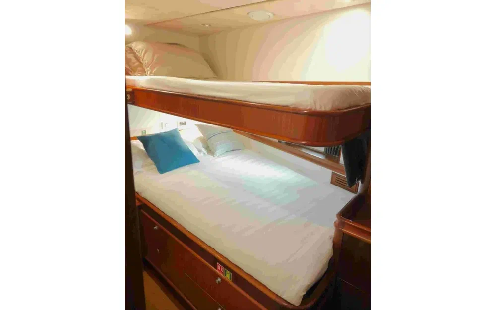 slider 15 Dutch Yacht Corto Maltese