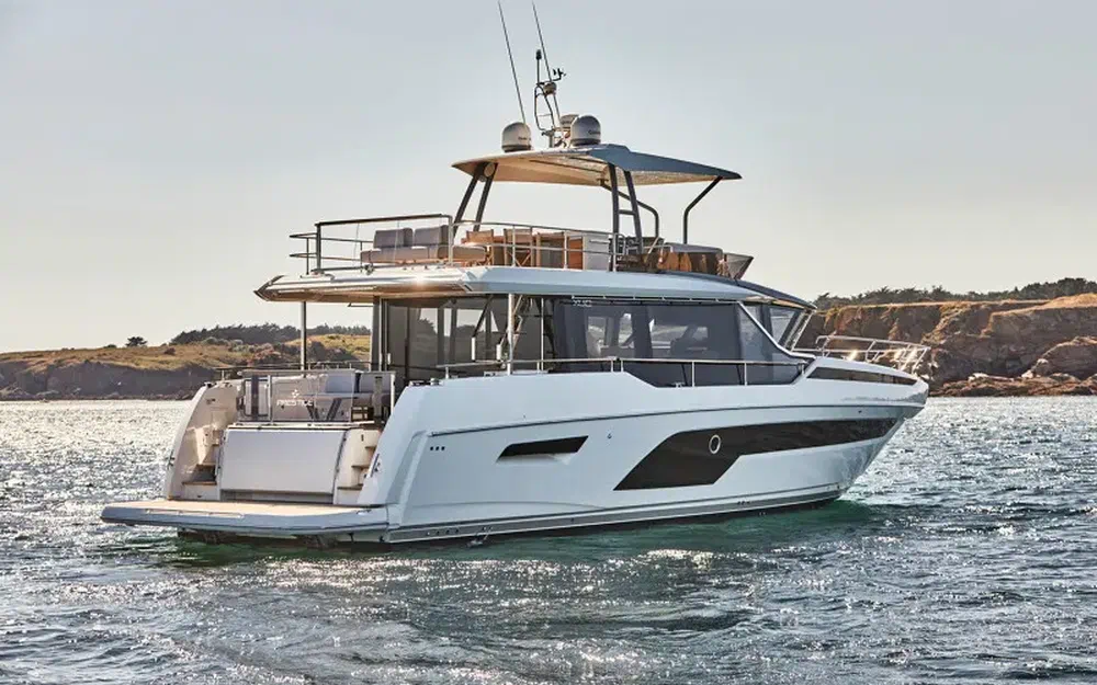 slider 0 Prestige Yachts X60