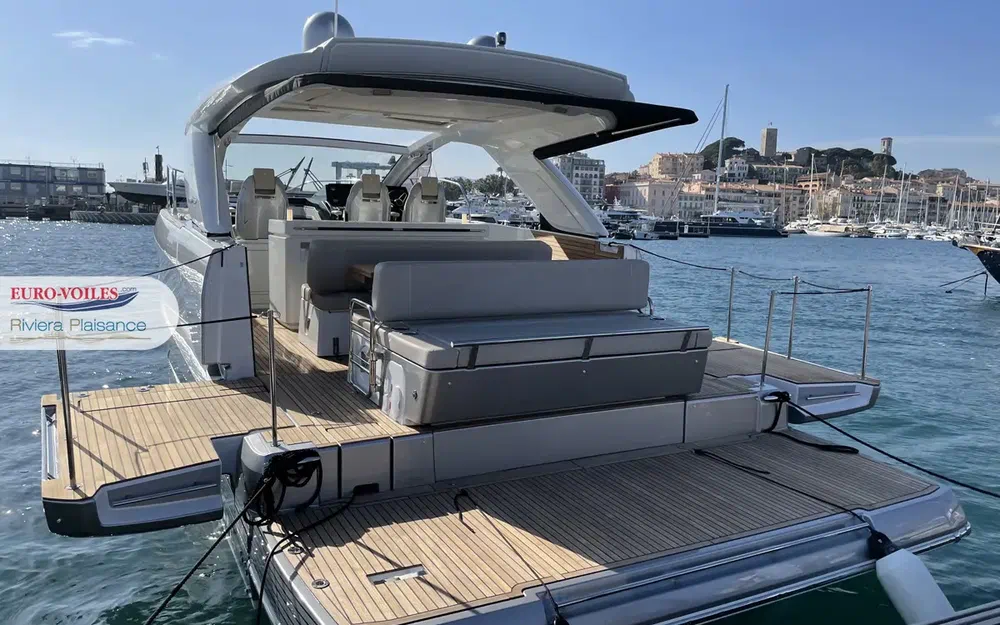 slider 5 Jeanneau DB 43