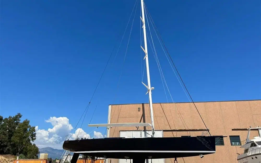 slider 1 Ice Yachts Felci 71