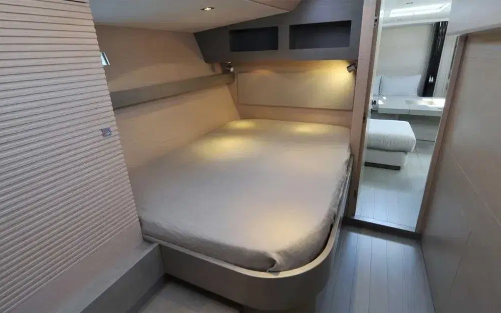 slider 6 Ice Yachts Felci 71