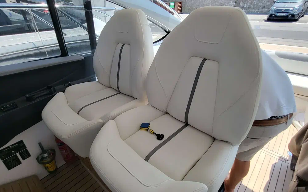 slider 1 Princess V40