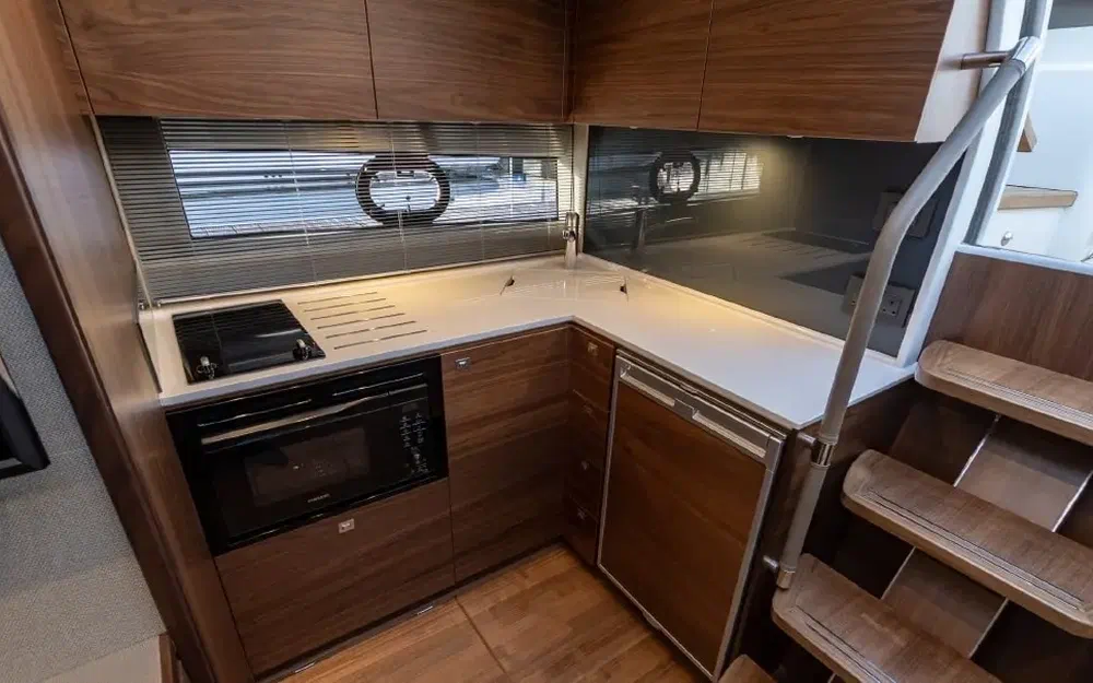 slider 6 Princess V40