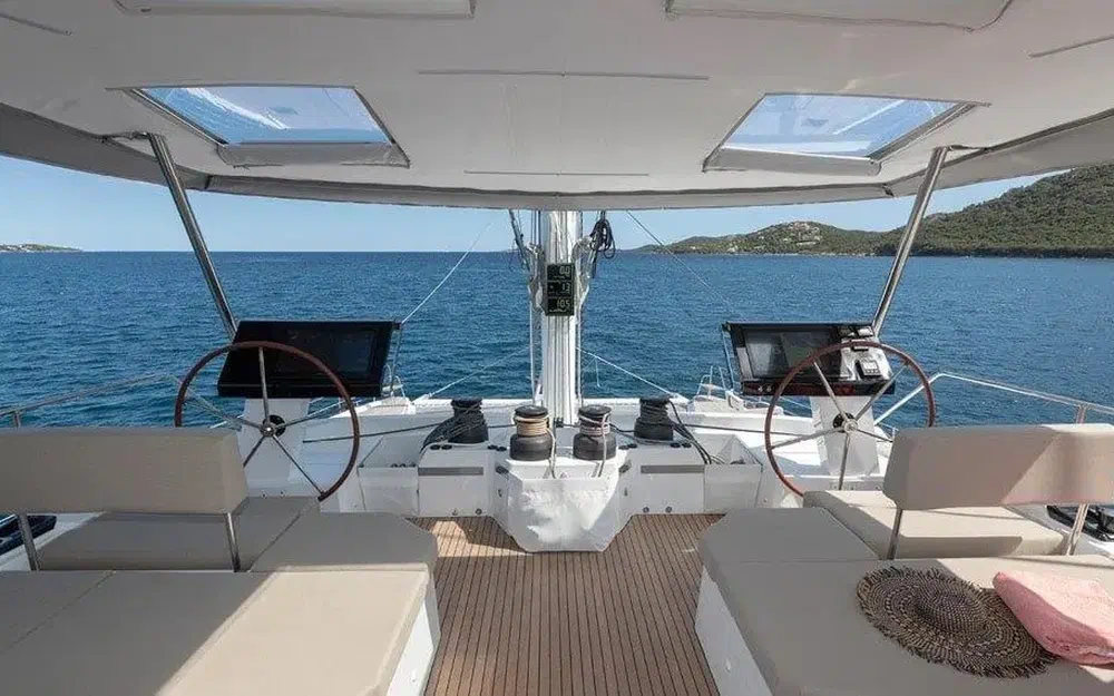 slider 7 Fountaine Pajot Alegria 67