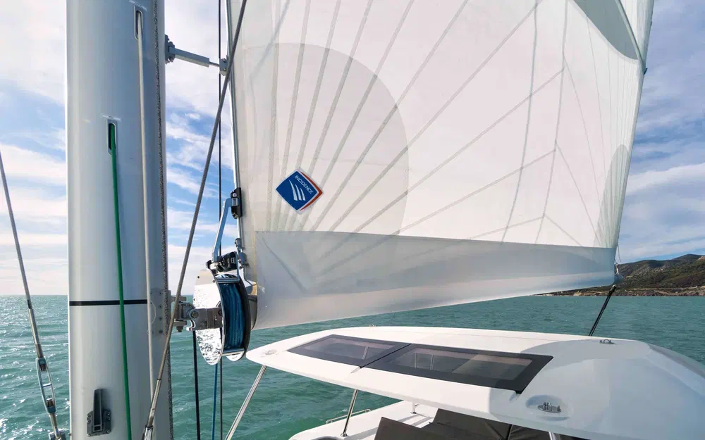 slider 6 Lagoon 46