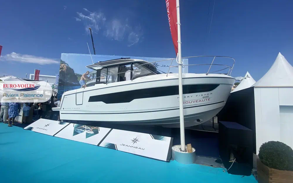 slider 1 Jeanneau Merry Fisher 895 Serie 2