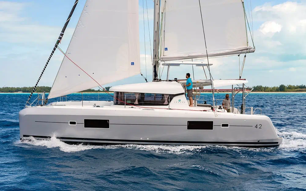 slider 3 Lagoon 42