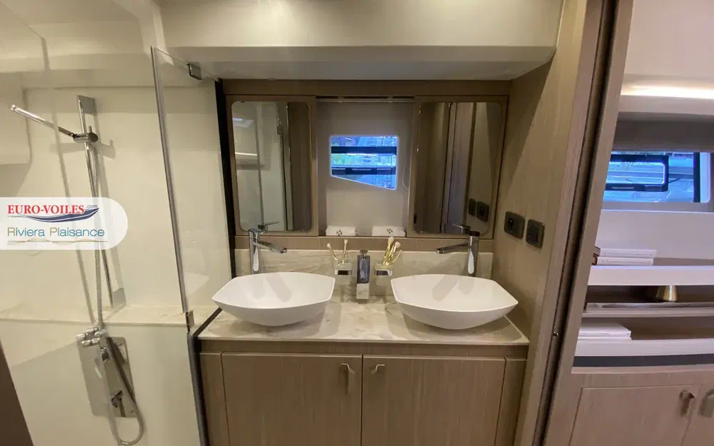 slider 15 Prestige Yachts F4.9