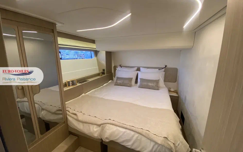 slider 16 Prestige Yachts F4.9