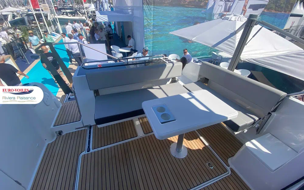 slider 4 Jeanneau Merry Fisher 895 Sport